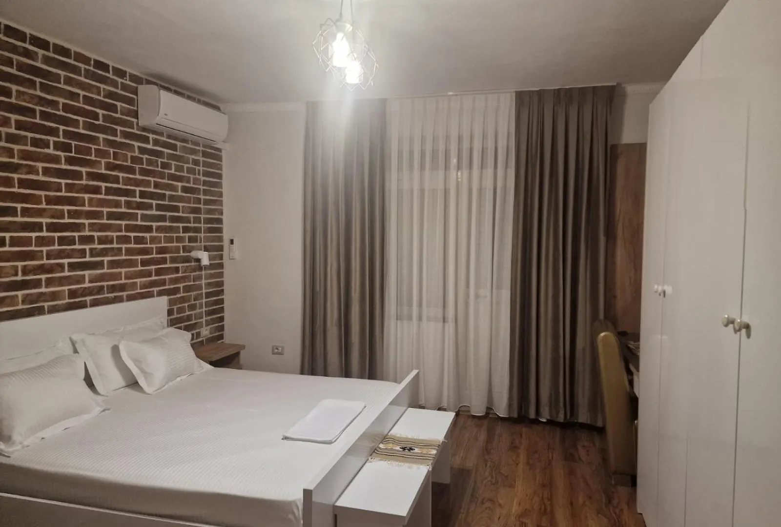 Villa Shkodra 27 Center House