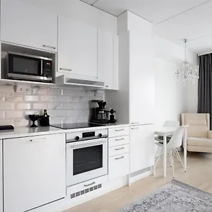 City Island Studio Apartment, 4 Beds, Street Parking, 3km To City Center, Bus Stop 200m Apartment Helsinki